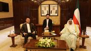التقى وزیر الخارجیة الدکتور حسین أمیرعبداللهیان، رئیس الوزراء الکویتی أحمد نواف الأحمد الصباح.
